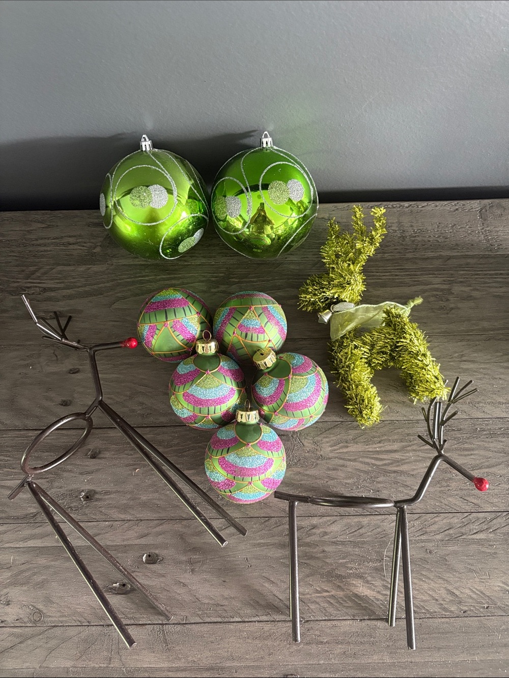 Holiday Green Glitter and Metallic Ornament Set - Unbranded